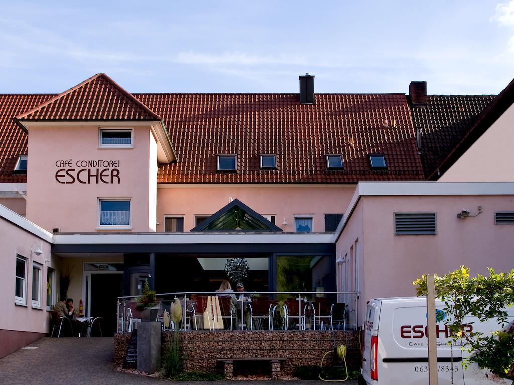 Gästehaus Eschers Eiswerk Annweiler am Trifels Exterior foto